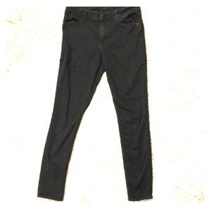 Old Navy size 8 skinny jeans 👖